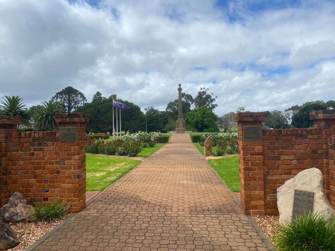 Bannockburn Cottage East Toowoomba - Darwin Holiday 5
