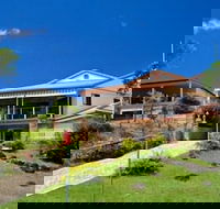 Away on Massinger Street - Darwin Holiday