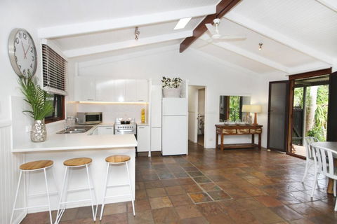 1 / 121 Park Crescent Coolum Beach - Darwin Holiday 3