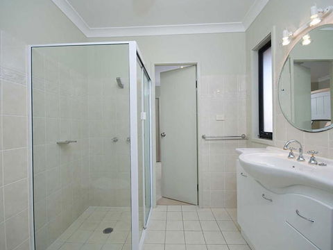 1 Seaside Splendour 137 Soldiers Point Road Beautiful Unit On The Waterfront - Darwin Holiday 4