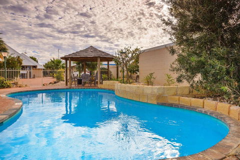 Osprey Holiday Village Unit 118 Excellent 3 Bedroom Holiday Villa With A Pool In The Complex - Darwin Holiday 3