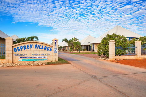 Osprey Holiday Village Unit 120 Colourful 3 Bedroom Holiday Villa With A Pool In The Complex - Darwin Holiday 3