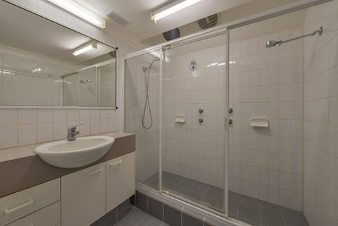 Osprey Holiday Village Unit 108 Serene 3 Bedroom Holiday Villa With A Pool In The Complex - Darwin Holiday 3