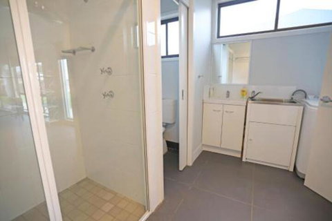 Eastend Studio Apartments - Darwin Holiday 6