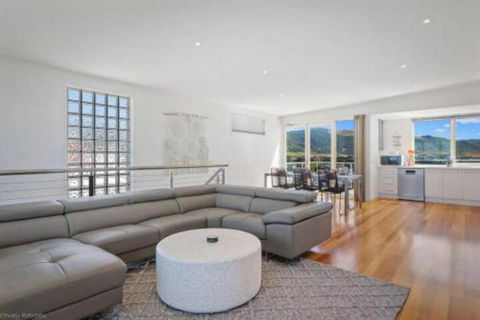 SEA NOOK Seconds From The Beach - Darwin Holiday 1