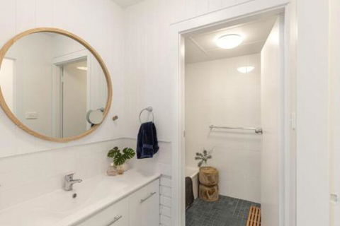 4 Villa Ellisa 10 Columbia Close Beautiful Unit With Beautiful Water Views At Little Beach - Darwin Holiday 7