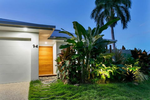 94 Northhouse Beachside Luxury In Palm Cove - Darwin Holiday 1