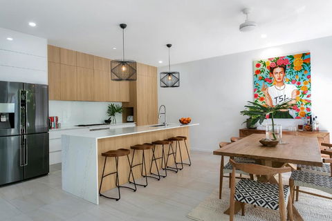 94 Northhouse Beachside Luxury In Palm Cove - Darwin Holiday 3