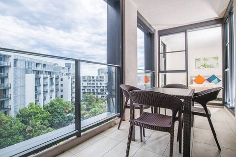 Bright & Modern! 2bed 2bath APT With Parking - Darwin Holiday 4