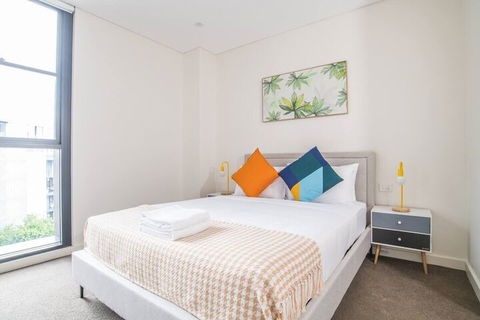 Bright & Modern! 2bed 2bath APT With Parking - Darwin Holiday 7