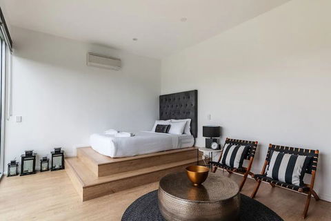 Modern Stylish Penthouse - Darwin Holiday 4