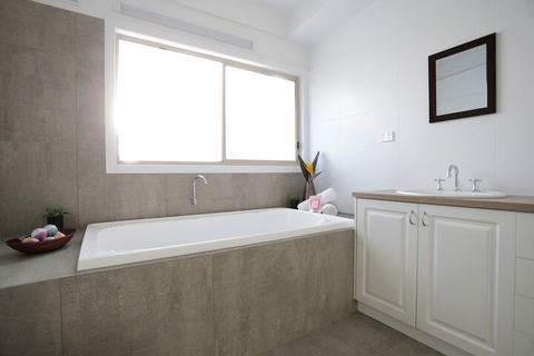Bellarine Spa Wellness & Retreat - Darwin Holiday 6