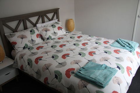 Warnbro Beach Family Accommodation - Darwin Holiday 7