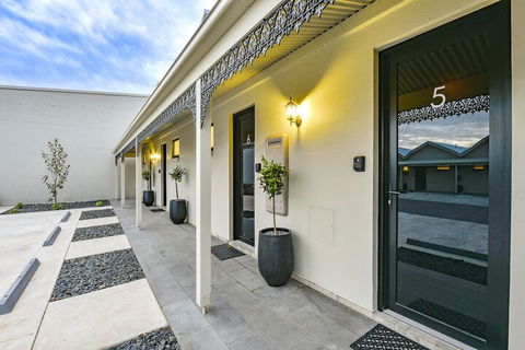 Aloha Central Premium Studios - Darwin Holiday 1