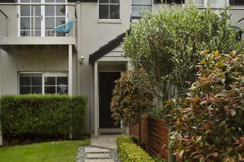 Balmoral - Darwin Holiday 1