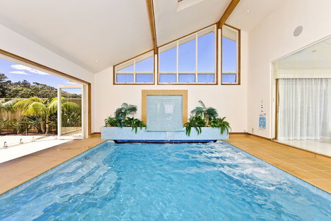 One Mile Mansion - Darwin Holiday 2