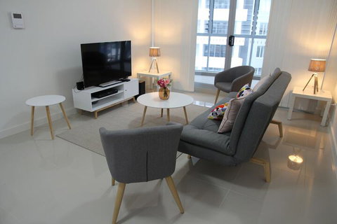 Atmosphere - Darwin Holiday 5