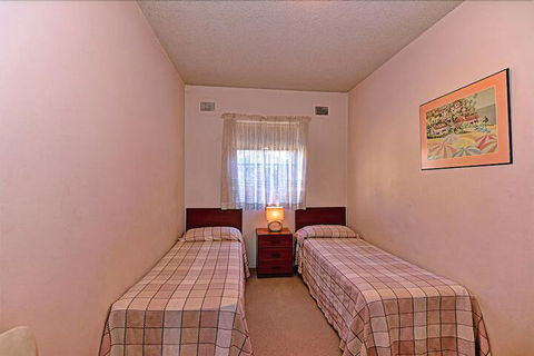 Dolphin Court 5 - Darwin Holiday 6