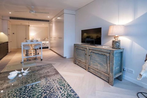 Luxury Studio With Parking In Woolloomooloo WMLOO - Darwin Holiday 5