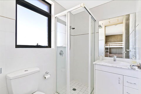 Crystal Views 24 - Darwin Holiday 4