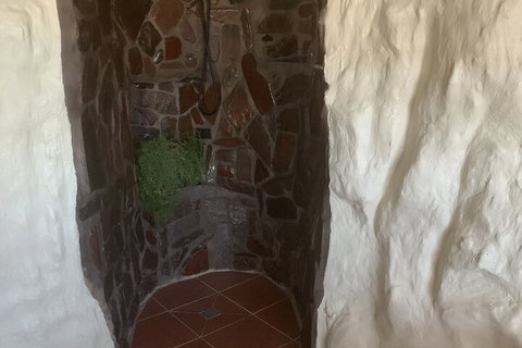 Di's Dugouts - Darwin Holiday 5