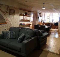 Di's Dugouts - Darwin Holiday