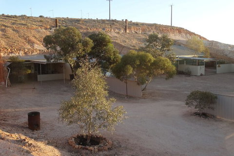 Di's Dugouts - Darwin Holiday 3