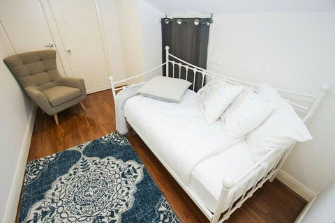 491 Crown - Darwin Holiday 5