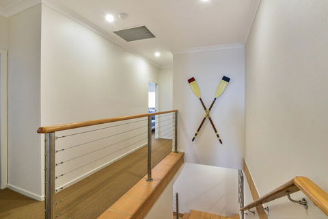 JoeAnne At Blue Bay Absolute Beachfront - Darwin Holiday 2