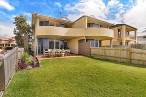 JoeAnne At Blue Bay Absolute Beachfront - Darwin Holiday 1