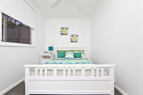 Dolphins Apartment - Darwin Holiday 2