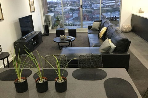 Sub Penthouse On Barkly Street - Darwin Holiday 7