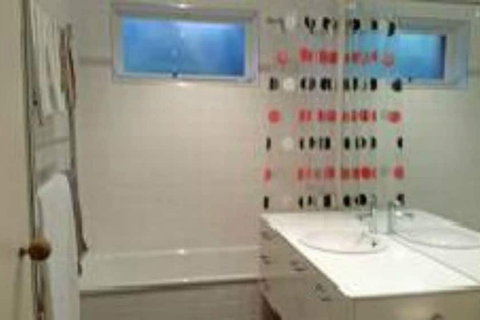 Cobbler 3 - Darwin Holiday 4