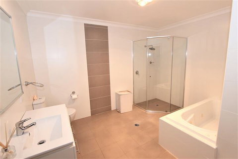 Riverview 2 - Darwin Holiday 3