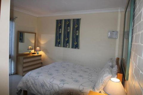 ANCHORAGE 1 - Darwin Holiday 6