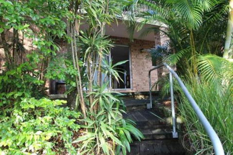 ANCHORAGE 1 - Darwin Holiday 0