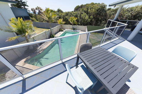 Beachfront Escape - Darwin Holiday 4