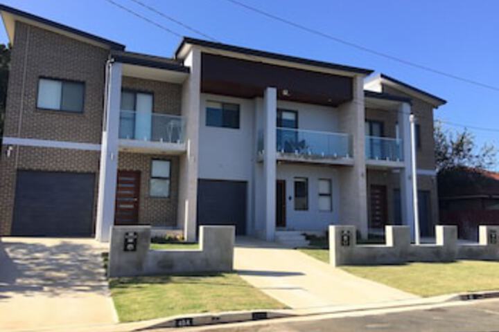 Minto NSW Darwin Holiday