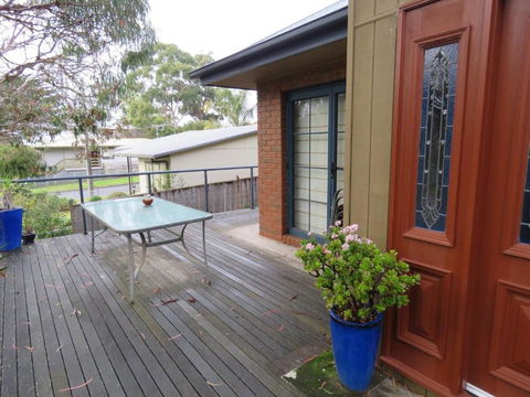 29 Church St. Cowes Large Holiday House Close To Shops & Beach - Darwin Holiday 1