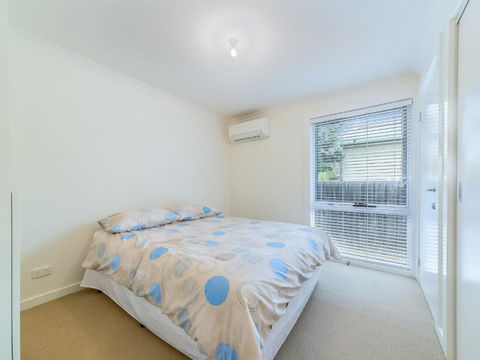 5B Genesta St. Cowes - Darwin Holiday 3