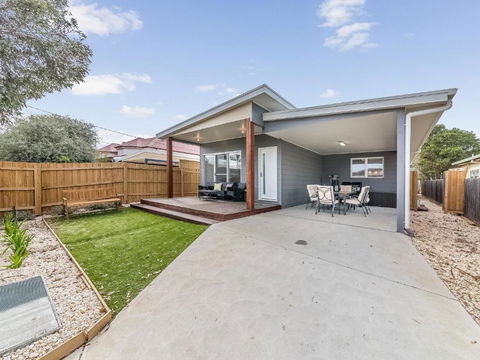 5B Genesta St. Cowes - Darwin Holiday 6
