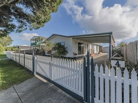 4 Lansell Road Cowes - Darwin Holiday 4