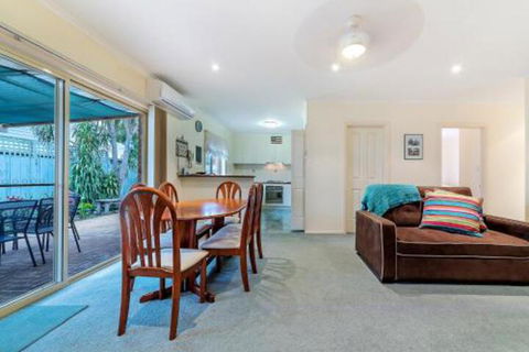 2 / 3 Wyndham AveCowes - Darwin Holiday 3