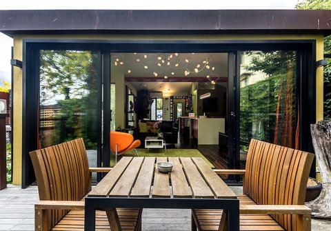 Corinda Contemporary - Darwin Holiday 1