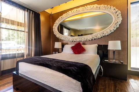 Corinda Contemporary - Darwin Holiday 4