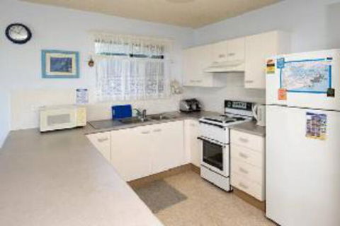 2 Bedroom Apartment Commodore Unit 3 6 Intrepid Close - Darwin Holiday 4