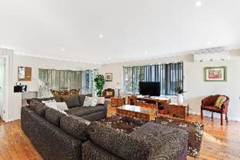 3 Bedroom House Bay Serene 15 Mistral Close - Darwin Holiday 0