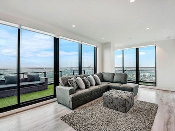 MJ Shortstay Apartments - Platinum Tower - Darwin Holiday 1