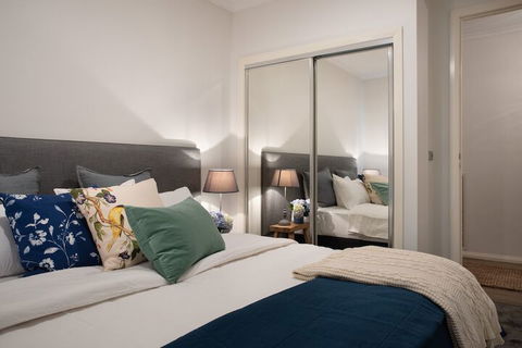 The Carlisle - Darwin Holiday 4