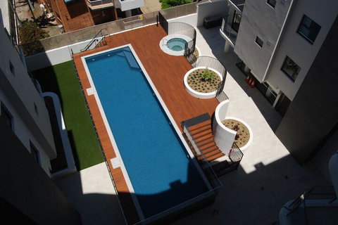 Cosmopolitan Exclusive Rental Apartments - Darwin Holiday 3